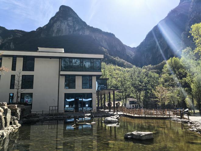 山庄拿下第1古韵时尚共生实至名归新葡京中国10大最美山庄揭晓澳涞(图2) 山庄拿下第1古韵时尚共生实至名归新葡京中国10大最美山庄揭晓澳涞(图2)